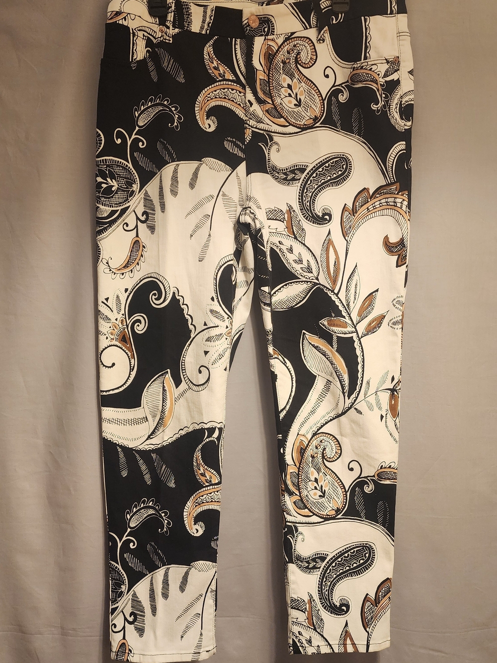 Chico's Black, White & Gold Paisley Ankle Pants